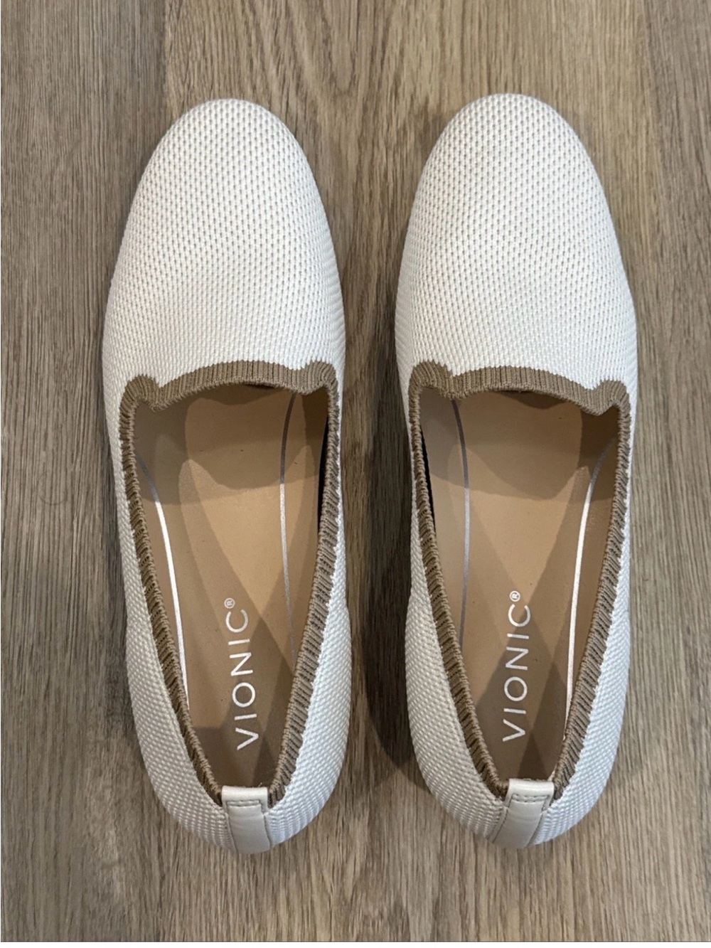 Vionic Womens Willa Knit Loafers Cream/Camel Trim Comfort Old Money Size 7 EUC - Picture 13 of 13